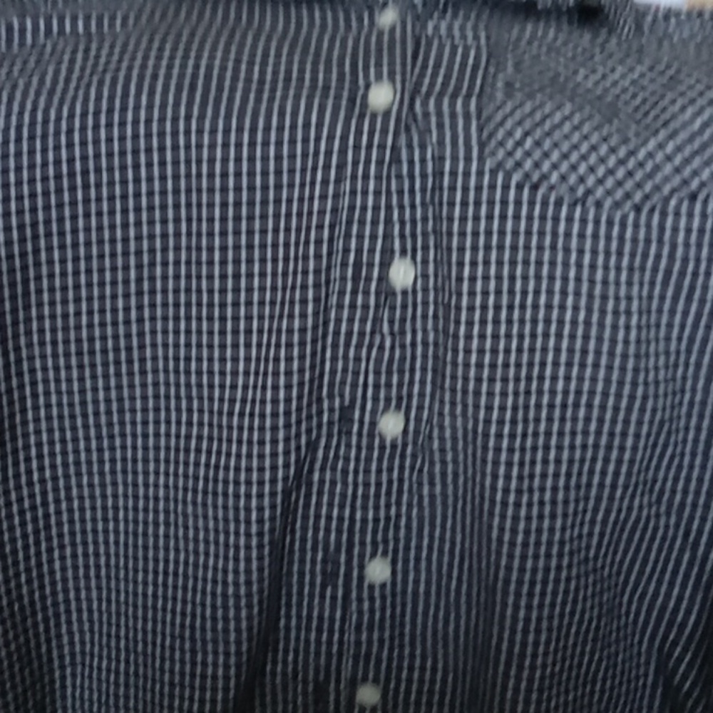 Old Navy Button Down Shirt R5 - Picture 2 of 3